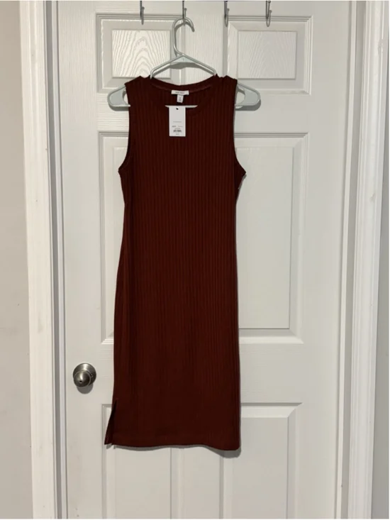 Nine West Women’s Ribbed Sleeveless Midi Dress Medium Rust Red New Summer Vacay - Picture 1 of 3